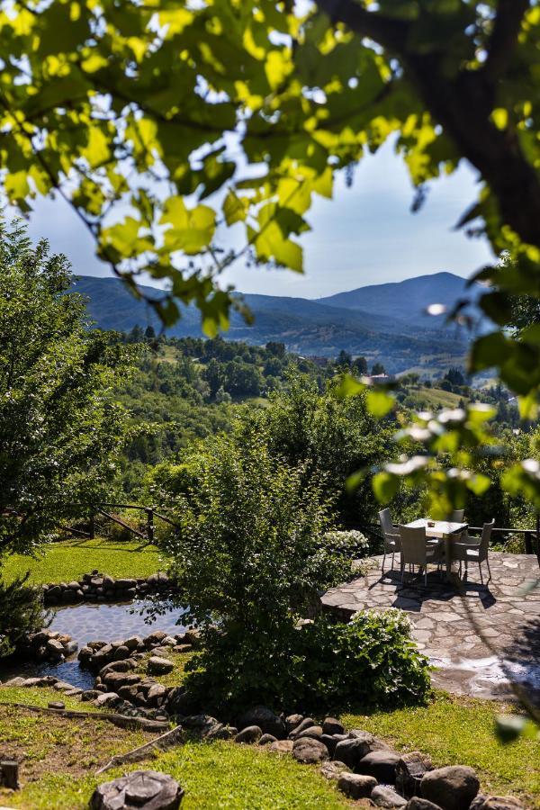 Гостевой дом Borgo Casale Albareto  Экстерьер фото