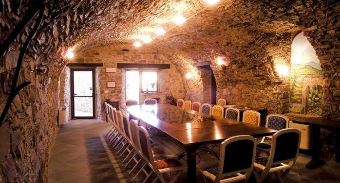Гостевой дом Borgo Casale Albareto  Экстерьер фото