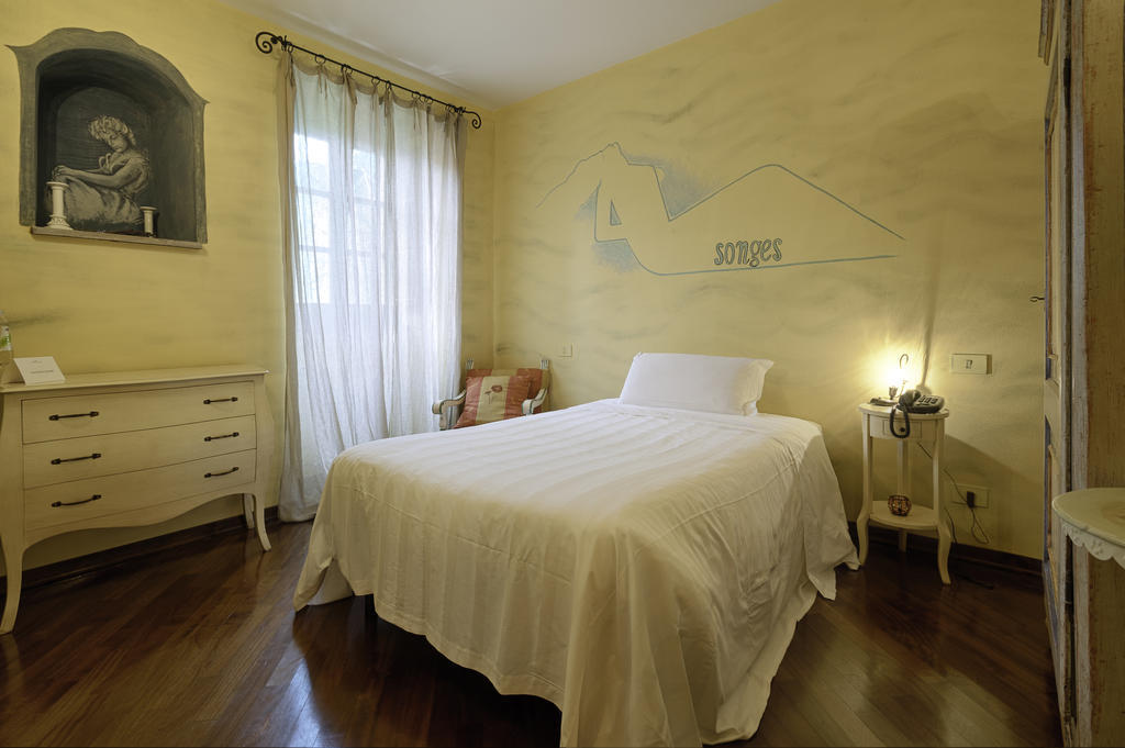 Гостевой дом Borgo Casale Albareto  Номер фото